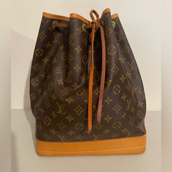 Louis Vuitton Noe Bag - Picture 2 of 13